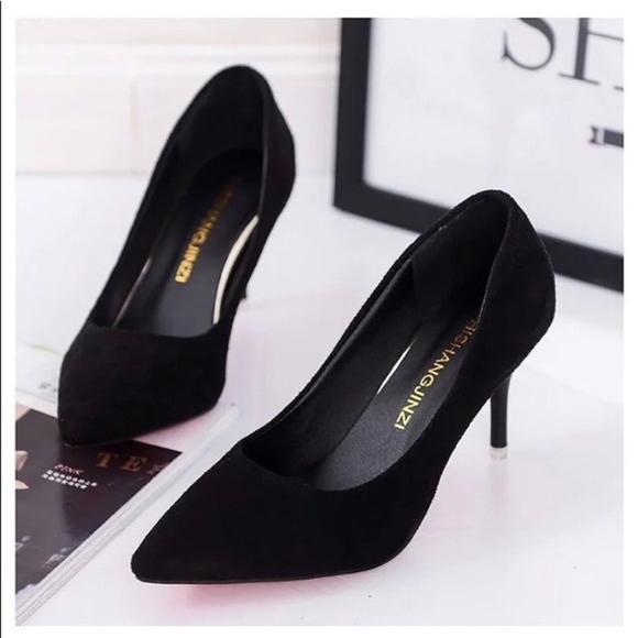 Black flock velvet point toe comfy heels - Picture 2 of 8